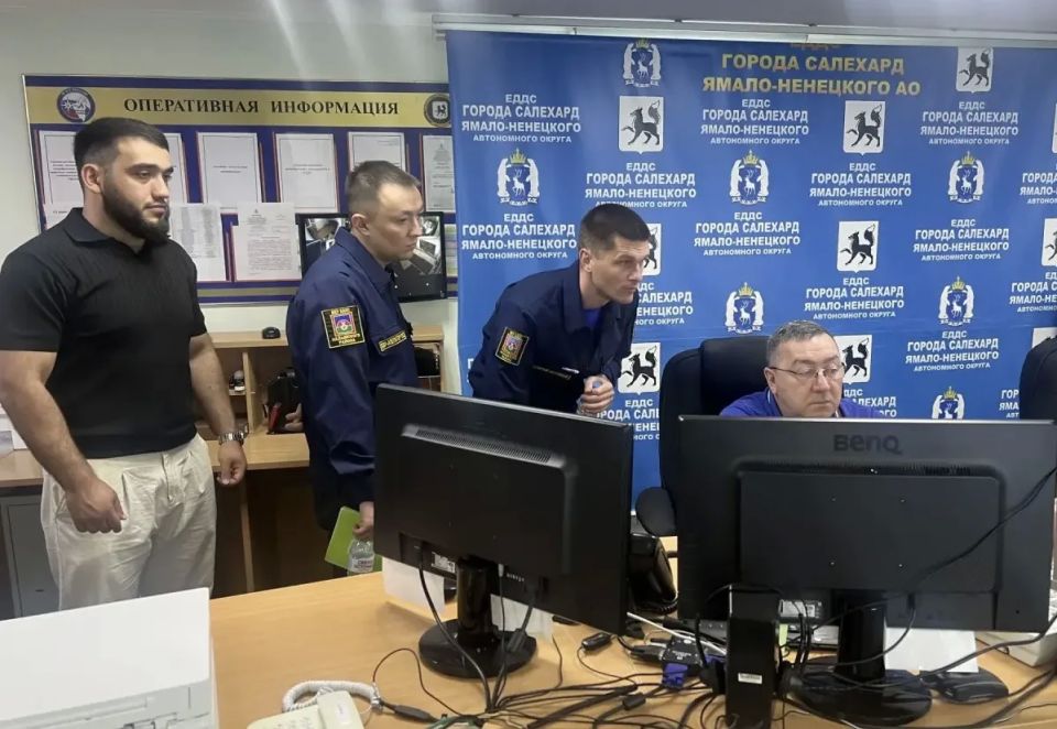 На базе Центра управления в кризисных ситуациях Главного управления МЧС России по ЯНАО состоялся очередной этап обучения дежурно-диспетчерского персонала муниципальных образований округа На базе Центра управления в кризисных ситуациях Главного управления МЧС России по ЯНАО состоялся очередной этап обучения дежурно-диспетчерского персонала муниципальных образований округа