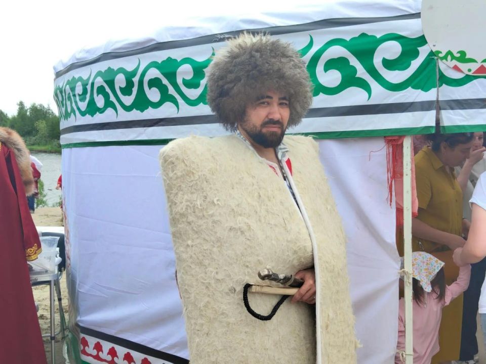 В Новом Уренгое сегодня проходит этнофестиваль В Новом Уренгое сегодня проходит этнофестиваль