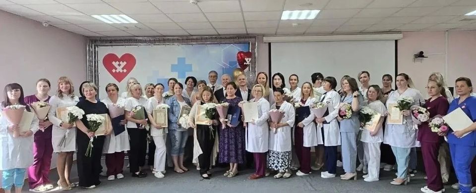 В канун профессионального праздника ямальская медицина принимают поздравления В канун профессионального праздника ямальская медицина принимают поздравления
