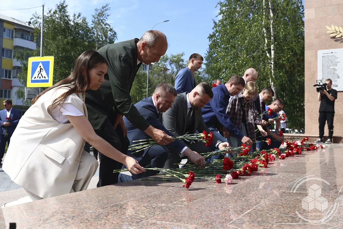 Надымчане почтили память павших в Великой Отечественной войне Надымчане почтили память павших в Великой Отечественной войне