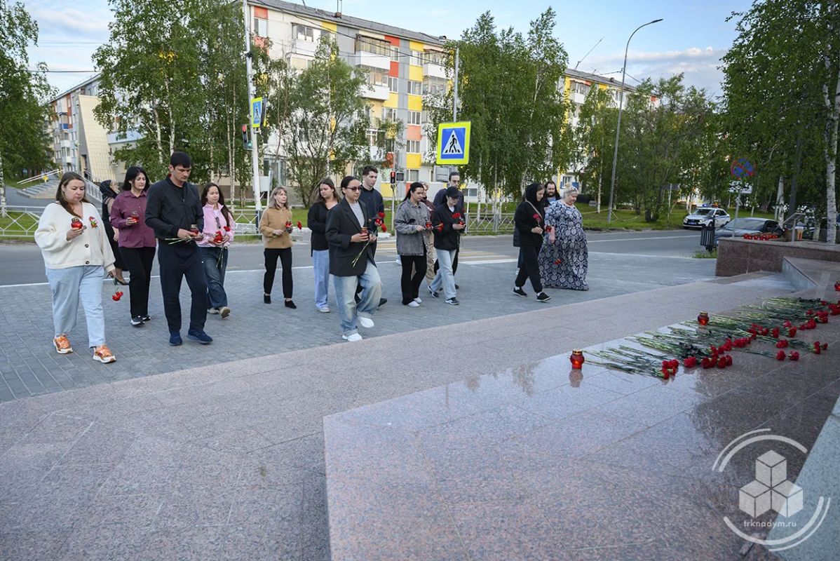 Надымчане почтили память павших в Великой Отечественной войне Надымчане почтили память павших в Великой Отечественной войне