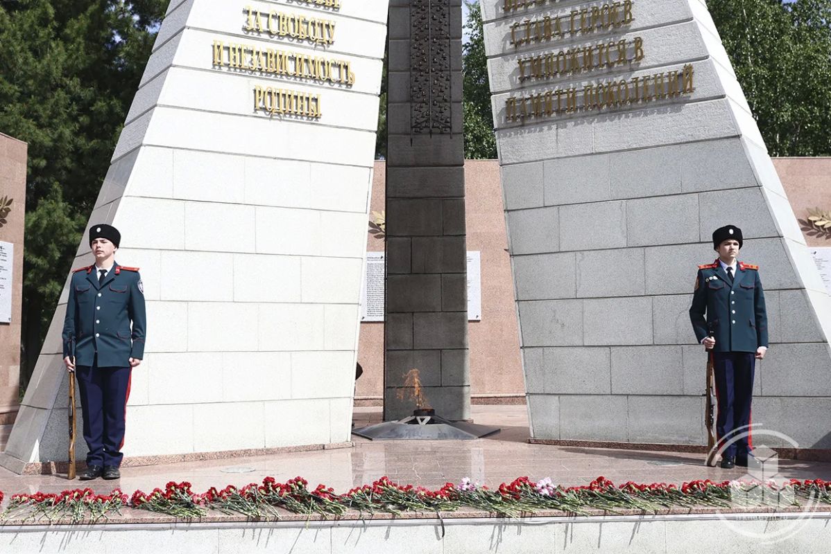Надымчане почтили память павших в Великой Отечественной войне Надымчане почтили память павших в Великой Отечественной войне