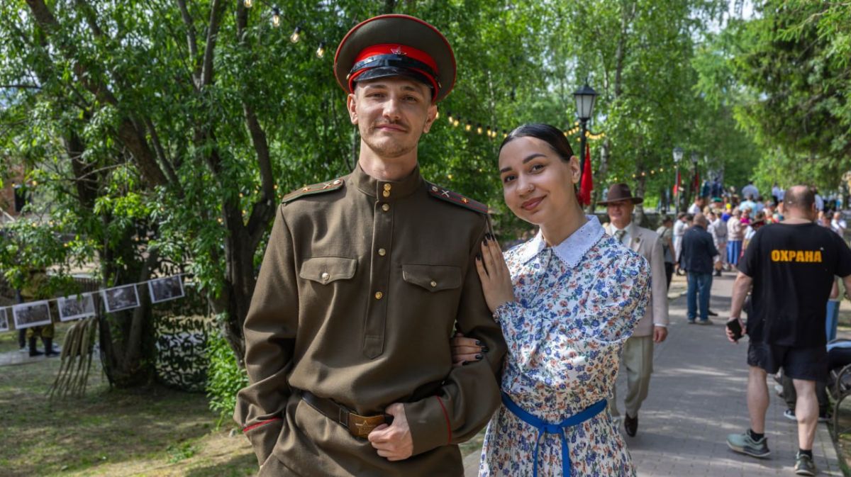 «22 июня ровно в четыре часа...» «22 июня ровно в четыре часа...»