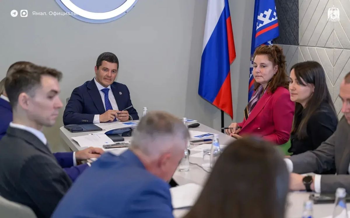 Дмитрий Артюхов встретился с участниками федерального кадрового резерва