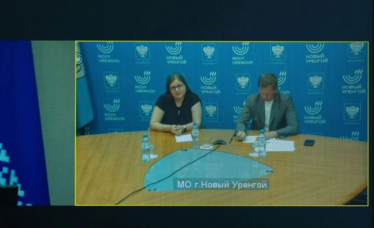 Дмитрий Артюхов поддержал инициативы ямальцев на личном приёме Дмитрий Артюхов поддержал инициативы ямальцев на личном приёме