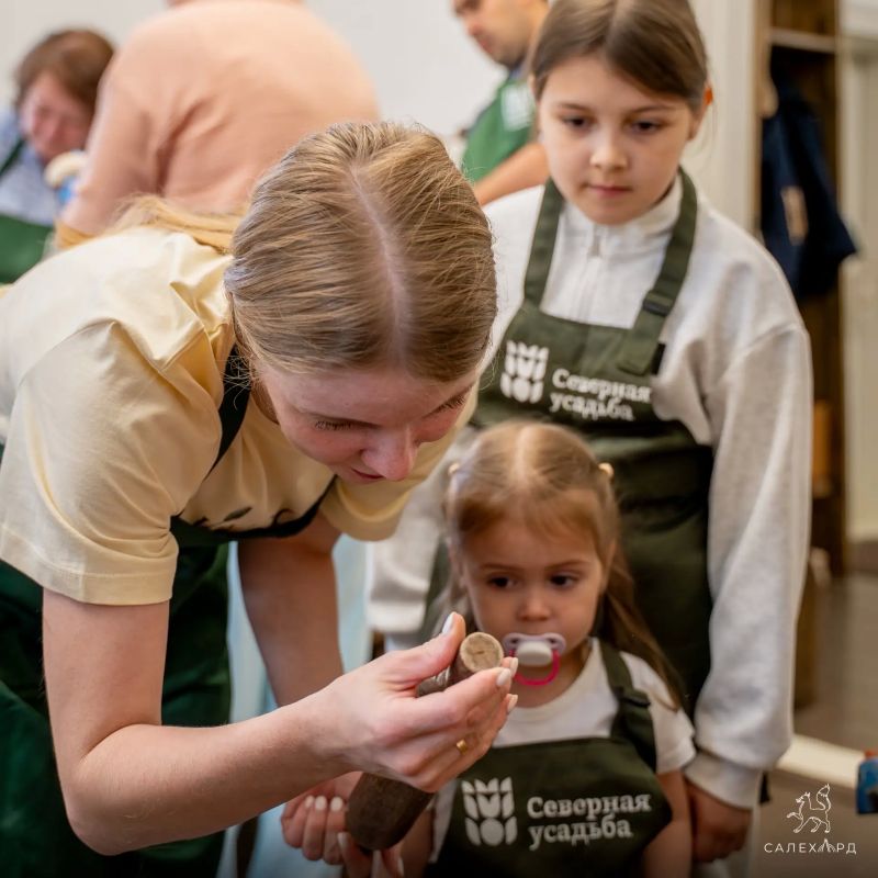 «Сила солдата - в семье». Под таким названием в Комплексе городской усадьбы в Салехарде прошла очередная встреча для родных участников СВО «Сила солдата - в семье». Под таким названием в Комплексе городской усадьбы в Салехарде прошла очередная встреча для родных участников СВО