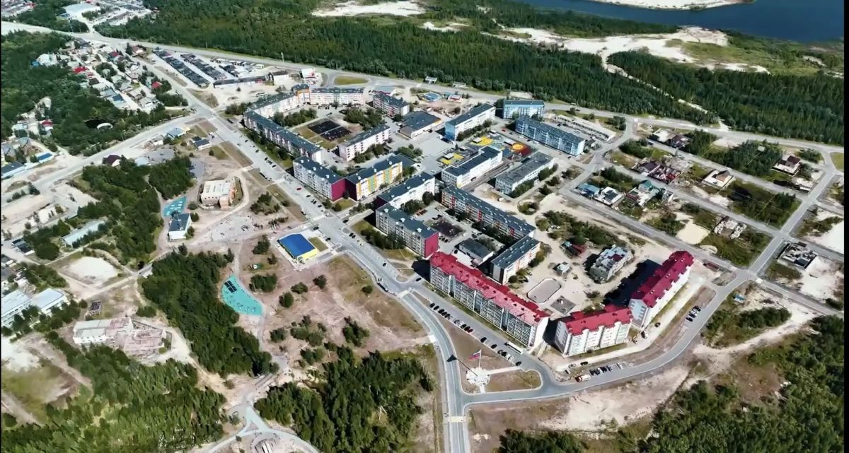 Глава Нового Уренгоя Антон Колодин проверил ход ремонтных работ в Коротчаево и Лимбяяхе Глава Нового Уренгоя Антон Колодин проверил ход ремонтных работ в Коротчаево и Лимбяяхе