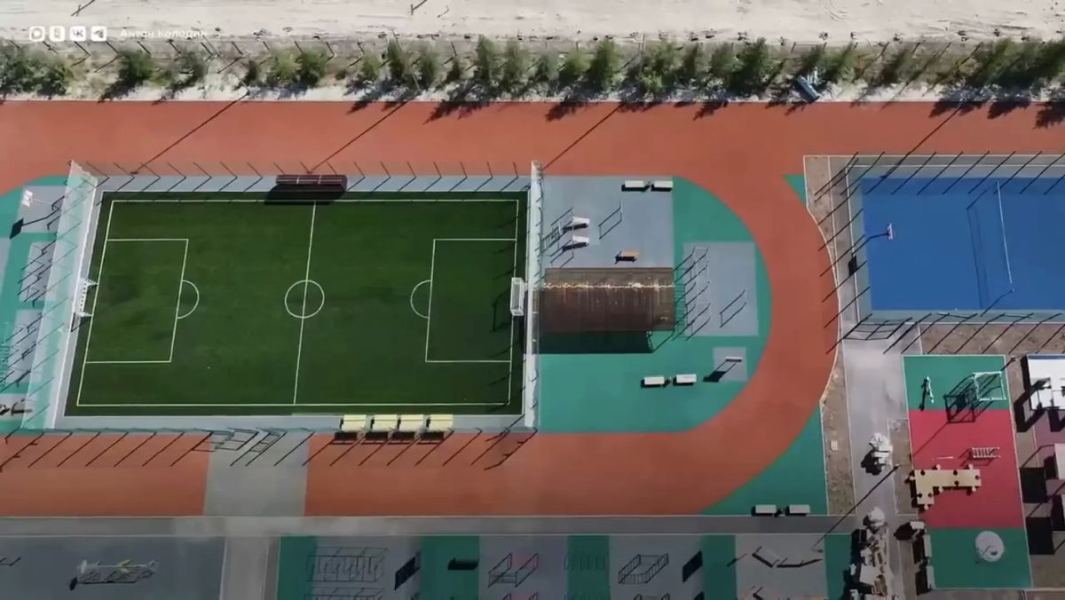 Глава Нового Уренгоя Антон Колодин проверил ход ремонтных работ в Коротчаево и Лимбяяхе Глава Нового Уренгоя Антон Колодин проверил ход ремонтных работ в Коротчаево и Лимбяяхе