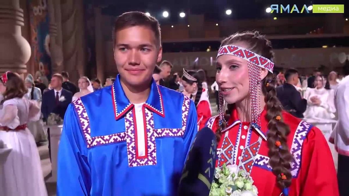 Ямальские пары сыграли свадьбу в Москве