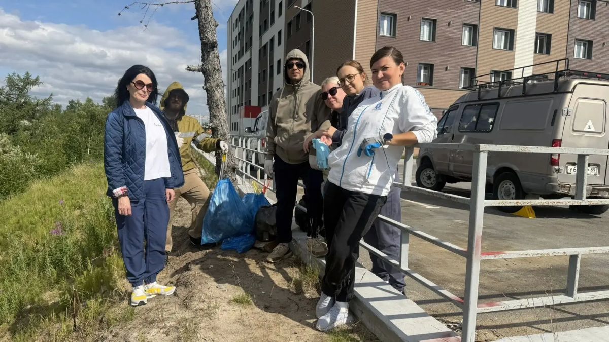 Субботник в пятницу — добрая традиция в городе Субботник в пятницу — добрая традиция в городе