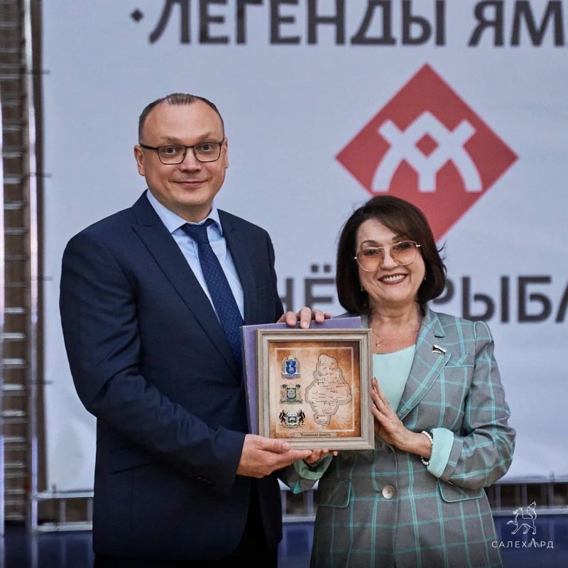 Работников Салехардского комбината наградили в преддверии профессионального праздника Работников Салехардского комбината наградили в преддверии профессионального праздника