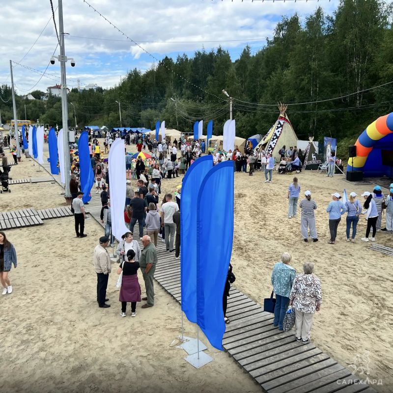 Праздничная ярмарка на берегу Полябты встречает гостей ароматами Севера Праздничная ярмарка на берегу Полябты встречает гостей ароматами Севера