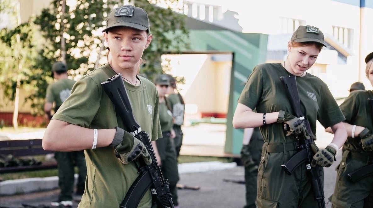 В Ноябрьске завершилась первая смена лагеря «Патриот» В Ноябрьске завершилась первая смена лагеря «Патриот»
