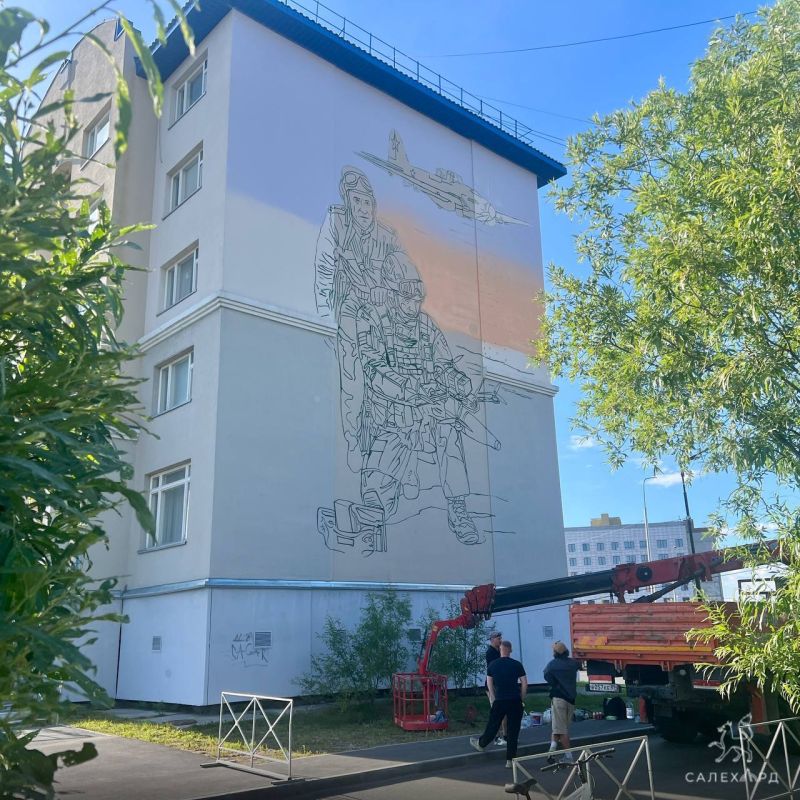 В Салехарде появится мурал с пилотами прошлого и будущего В Салехарде появится мурал с пилотами прошлого и будущего
