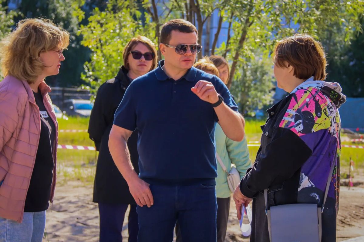 Скоро в Надыме: батут, качели и свежий асфальт Скоро в Надыме: батут, качели и свежий асфальт