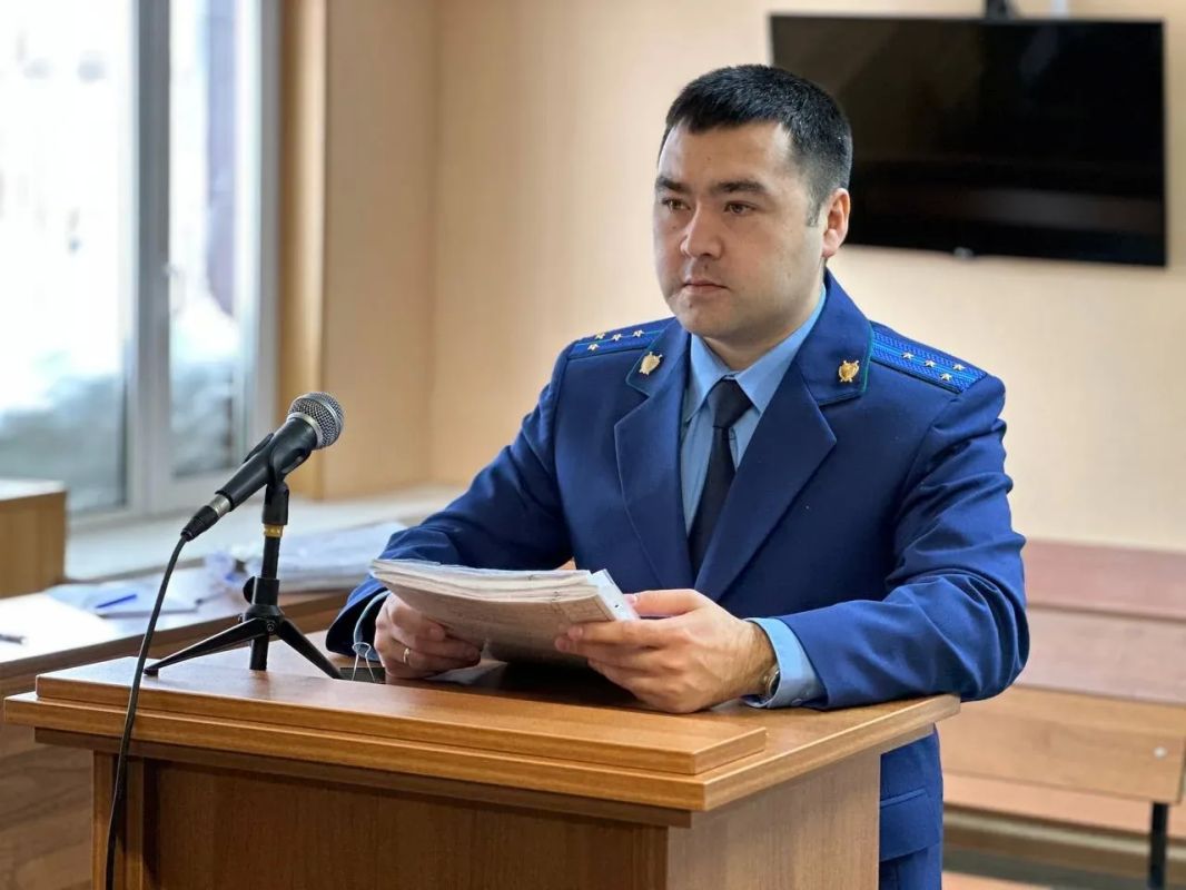По требованию прокуратуры Тазовского района должностное лицо местной администрации привлечено к ответственности за нарушение порядка рассмотрения обращений граждан