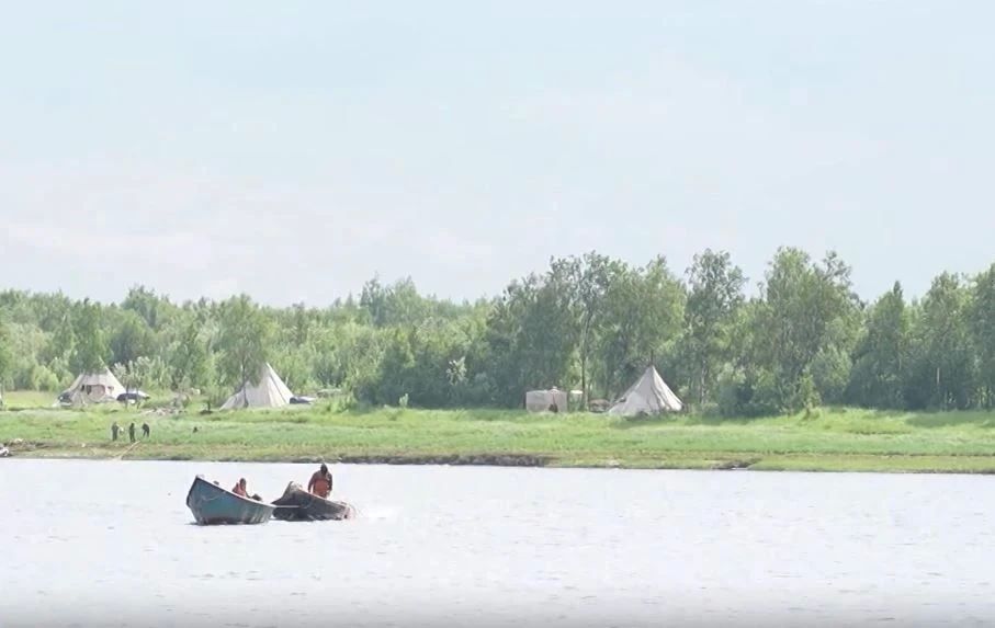 Рыбаки Тазовского района оказались на грани срыва путины — не хватало мощностей и хранилищ Рыбаки Тазовского района оказались на грани срыва путины — не хватало мощностей и хранилищ