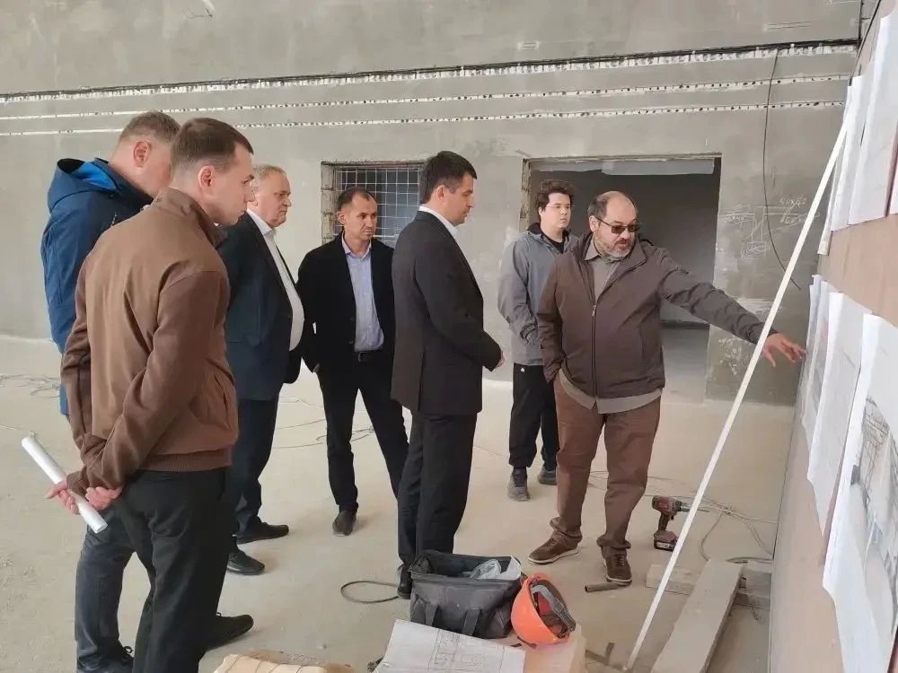 В селе Аксарка Приуральского района продолжается строительство современного спортивно-оздоровительного комплекса В селе Аксарка Приуральского района продолжается строительство современного спортивно-оздоровительного комплекса