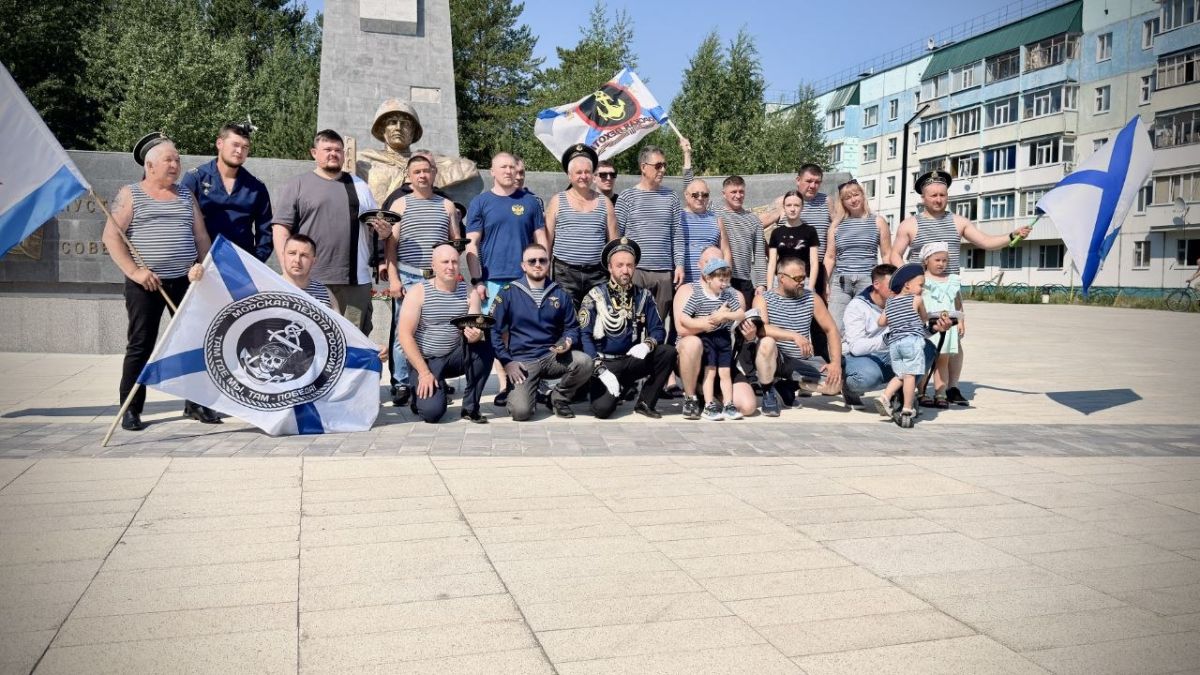 Ноябрьск отметил День ВоенноМорского Флота! Ноябрьск отметил День ВоенноМорского Флота!