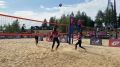 Прямо сейчас на площадке кипят страсти: в игре женские команды — «Ноябрьск», «Некст», «Совы Ямала» и «Губкинский»!