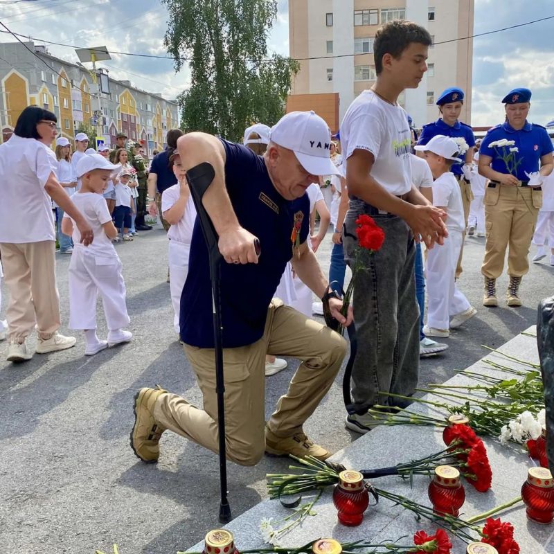 В Надыме почтили память детей — жертв конфликта на Донбассе В Надыме почтили память детей — жертв конфликта на Донбассе