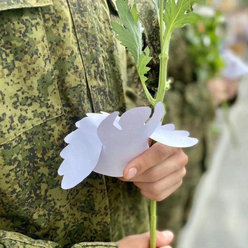 В Надыме почтили память детей — жертв конфликта на Донбассе В Надыме почтили память детей — жертв конфликта на Донбассе