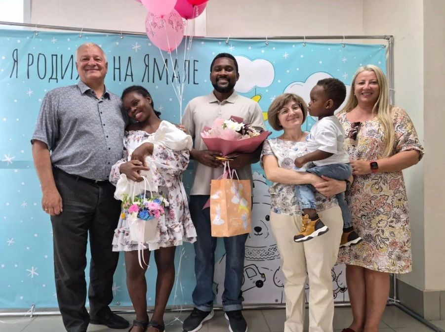 Малышка Леана родилась в семье Фэлон и Леонсе Богнинг Малышка Леана родилась в семье Фэлон и Леонсе Богнинг
