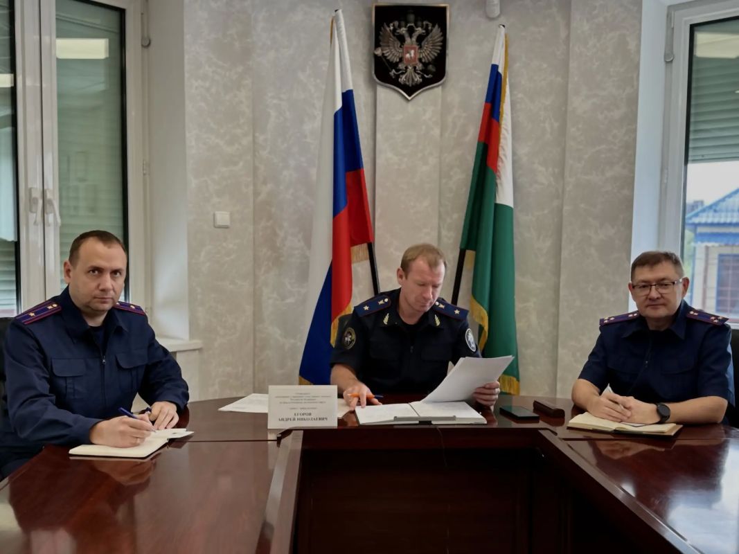 Руководитель следственного управления СК России по ЯНАО провел личный прием граждан в режиме видео-конференц-связи Руководитель следственного управления СК России по ЯНАО провел личный прием граждан в режиме видео-конференц-связи