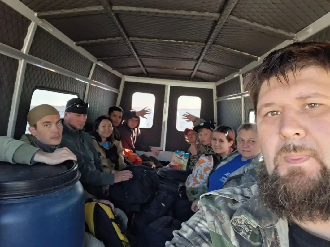 Салехардцы вернулись из экспедиции по поиску следов легендарного Пантуева городка Салехардцы вернулись из экспедиции по поиску следов легендарного Пантуева городка