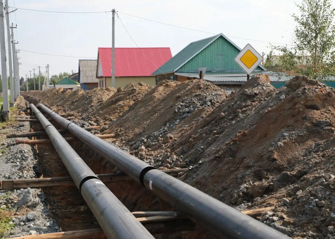 Глава Шурышкарского района проверил ход летних работ в Овгорте Глава Шурышкарского района проверил ход летних работ в Овгорте