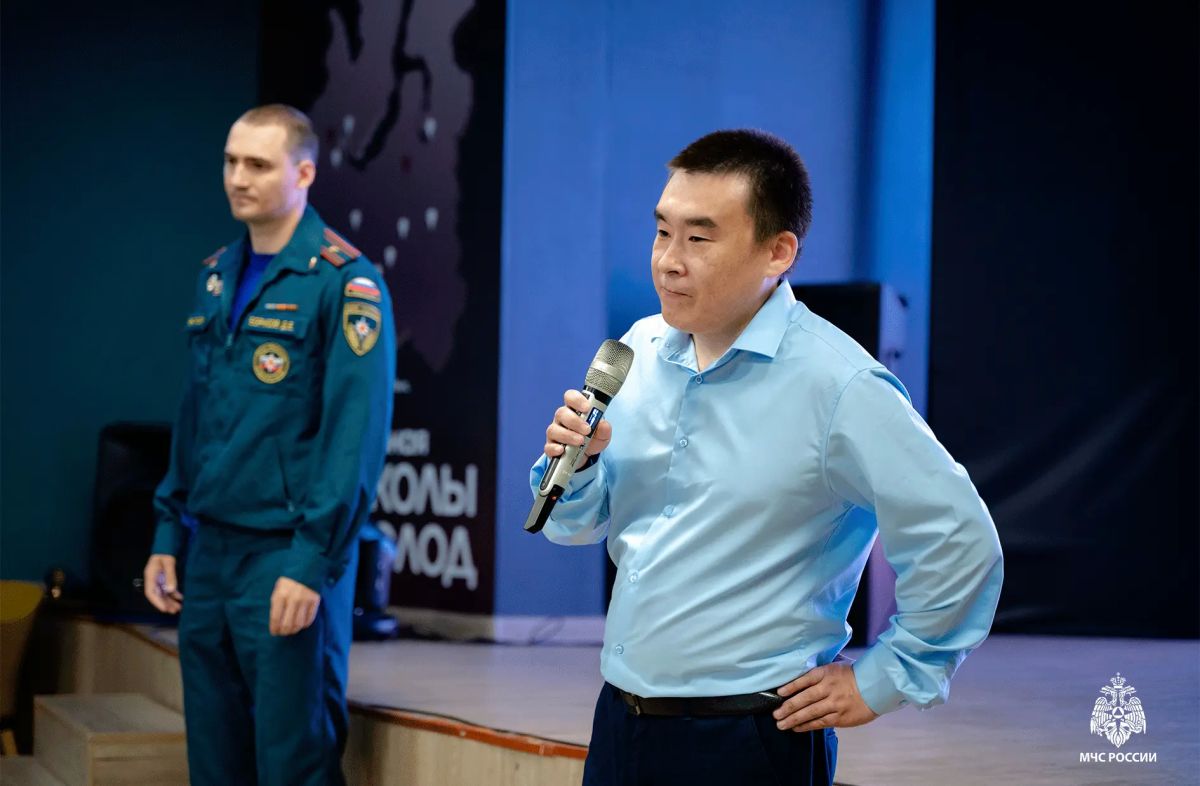 В рамках профилактической работы начальником отдела надзорной деятельности и профилактической работы Ямальского района Борисовым Данилом Евгеньевичем с подростками заполярного лагеря труда и отдыха «У Карского моря» прошла... В рамках профилактической работы начальником отдела надзорной деятельности и профилактической работы Ямальского района Борисовым Данилом Евгеньевичем с подростками заполярного лагеря труда и отдыха «У Карского моря» прошла...
