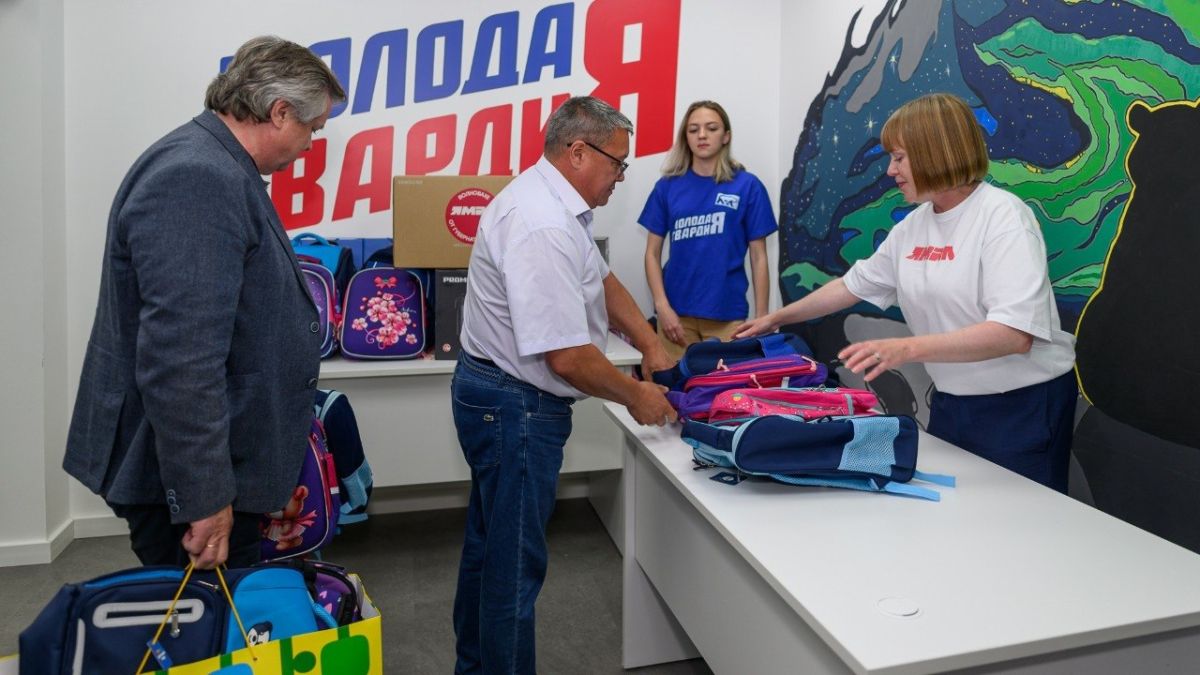 Финальный день: в Салехарде завершают сбор гумпомощи для Волновахи Финальный день: в Салехарде завершают сбор гумпомощи для Волновахи