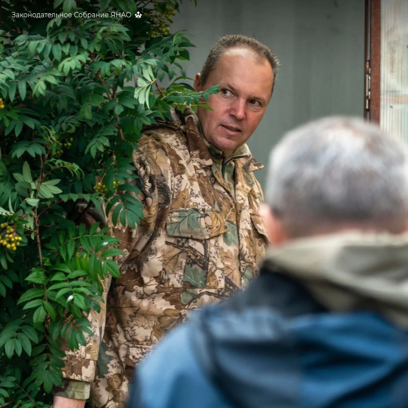 Малина и смородина на Полярном Урале – звучит как сказка, но на фактории «Район Приуральский» это самая настоящая жизнь Малина и смородина на Полярном Урале – звучит как сказка, но на фактории «Район Приуральский» это самая настоящая жизнь