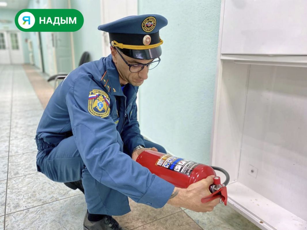В Надымском районе проверяют готовность избирательных участков к предстоящим выборам В Надымском районе проверяют готовность избирательных участков к предстоящим выборам