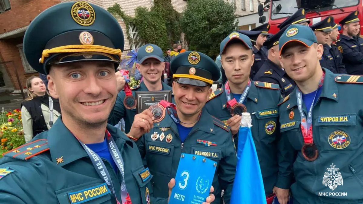 Сила, скорость, выносливость — основа работы огнеборцев! Сила, скорость, выносливость — основа работы огнеборцев!