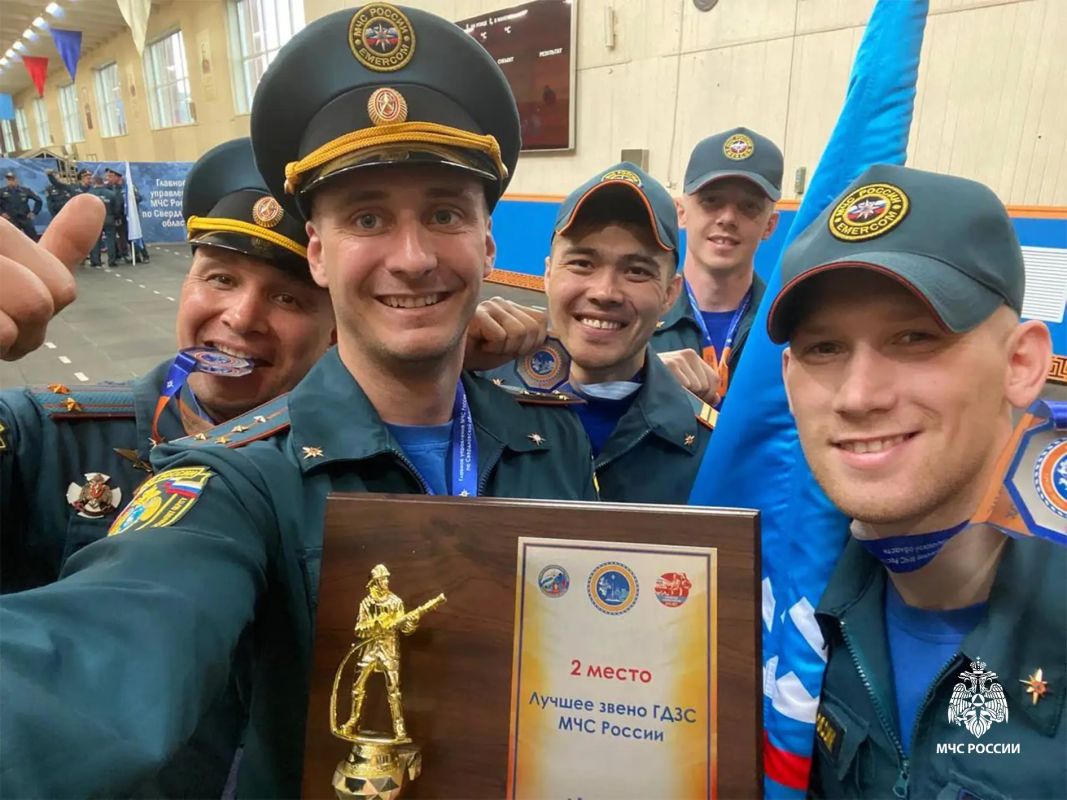 Сила, скорость, выносливость — основа работы огнеборцев! Сила, скорость, выносливость — основа работы огнеборцев!