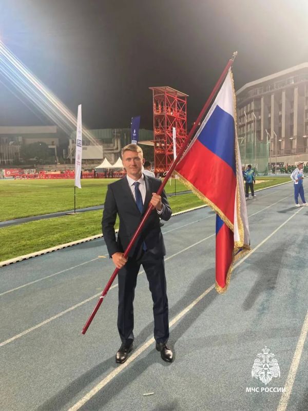 Сила, скорость, выносливость — основа работы огнеборцев! Сила, скорость, выносливость — основа работы огнеборцев!