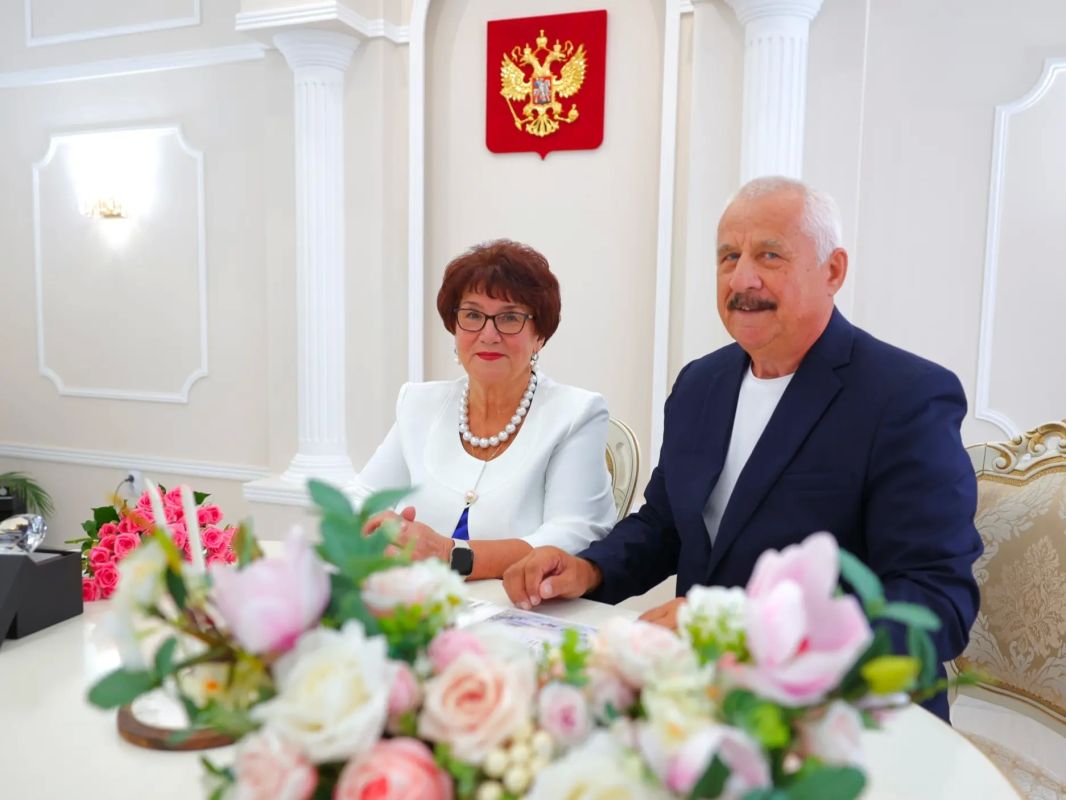 Ровно полвека назад их познакомил новогодний вальс
