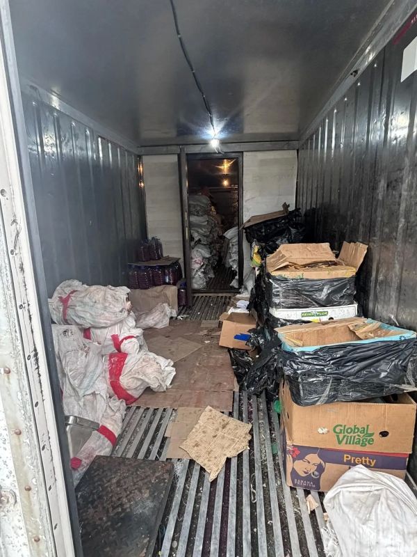 Сотрудниками ямальской полиции пресечена деятельность жителя Нового Уренгоя по приобретению, хранению с целью сбыта рыбной продукции без маркировки Сотрудниками ямальской полиции пресечена деятельность жителя Нового Уренгоя по приобретению, хранению с целью сбыта рыбной продукции без маркировки