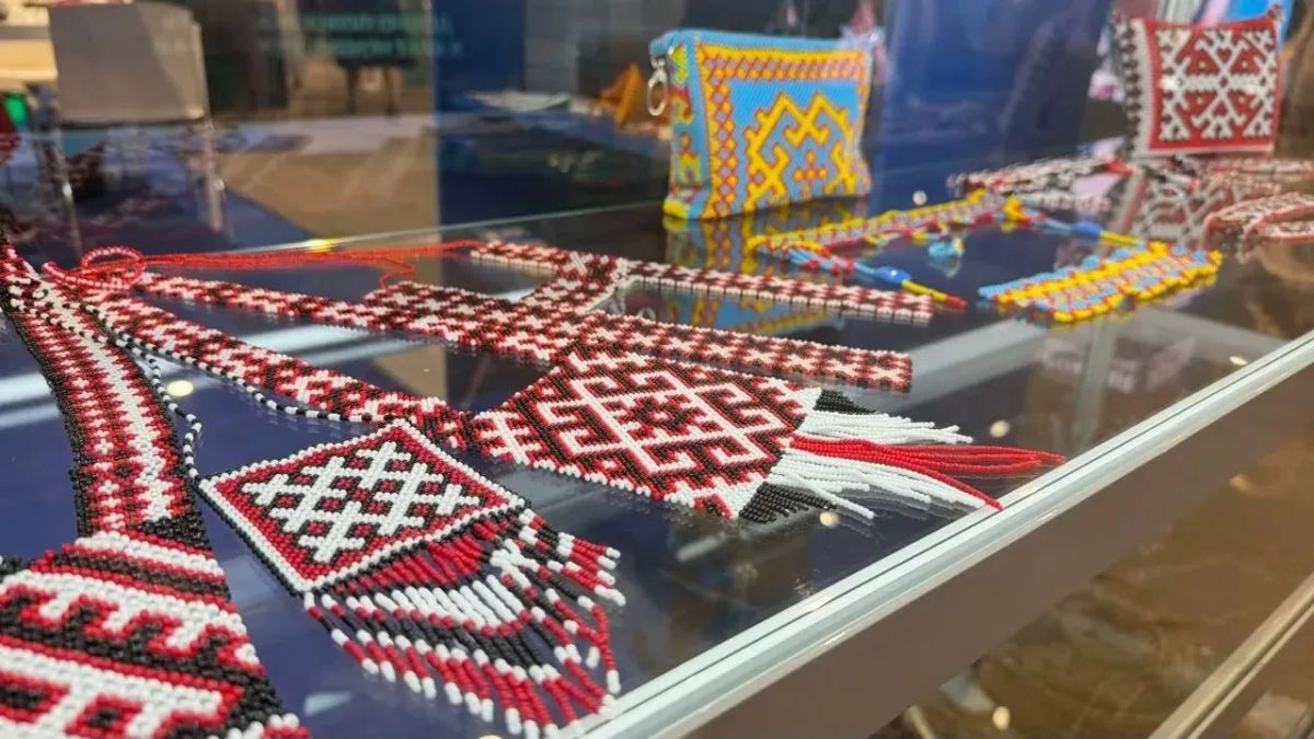 Сегодня XXI Международную выставку-ярмарку «СОКРОВИЩА СЕВЕРА Сегодня XXI Международную выставку-ярмарку «СОКРОВИЩА СЕВЕРА