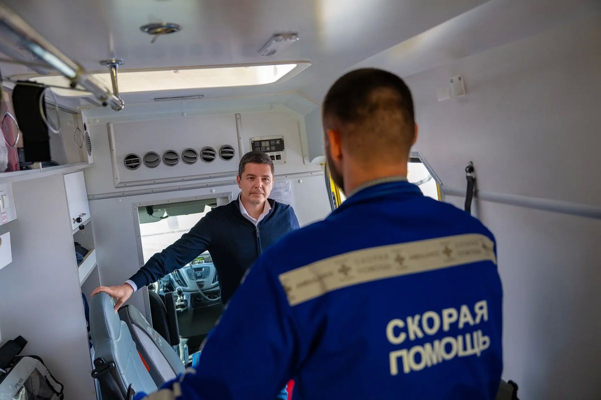 Дмитрий Артюхов: Продолжаем оснащать территориальный центр медицины катастроф Дмитрий Артюхов: Продолжаем оснащать территориальный центр медицины катастроф
