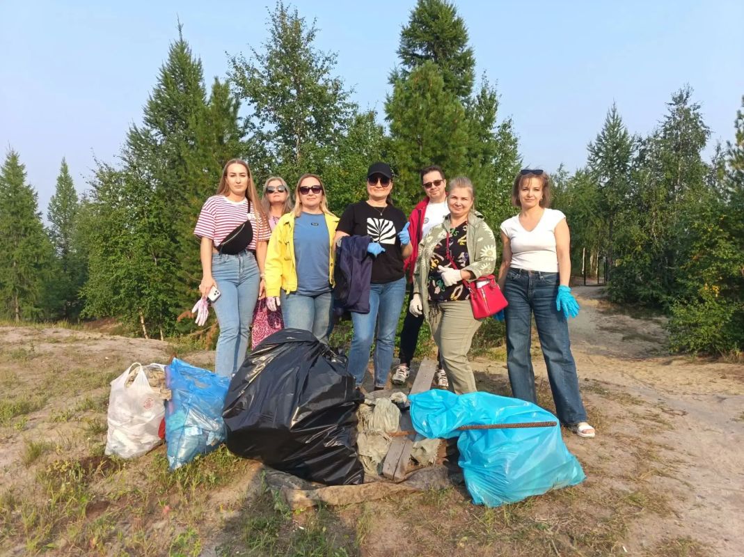 Пятница — время субботников в городе! Пятница — время субботников в городе!