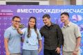 Дмитрий Артюхов: В Муравленко вручил ключи семьям, которые переезжают из аварийного фонда в капитальный дом на Радужном переулке