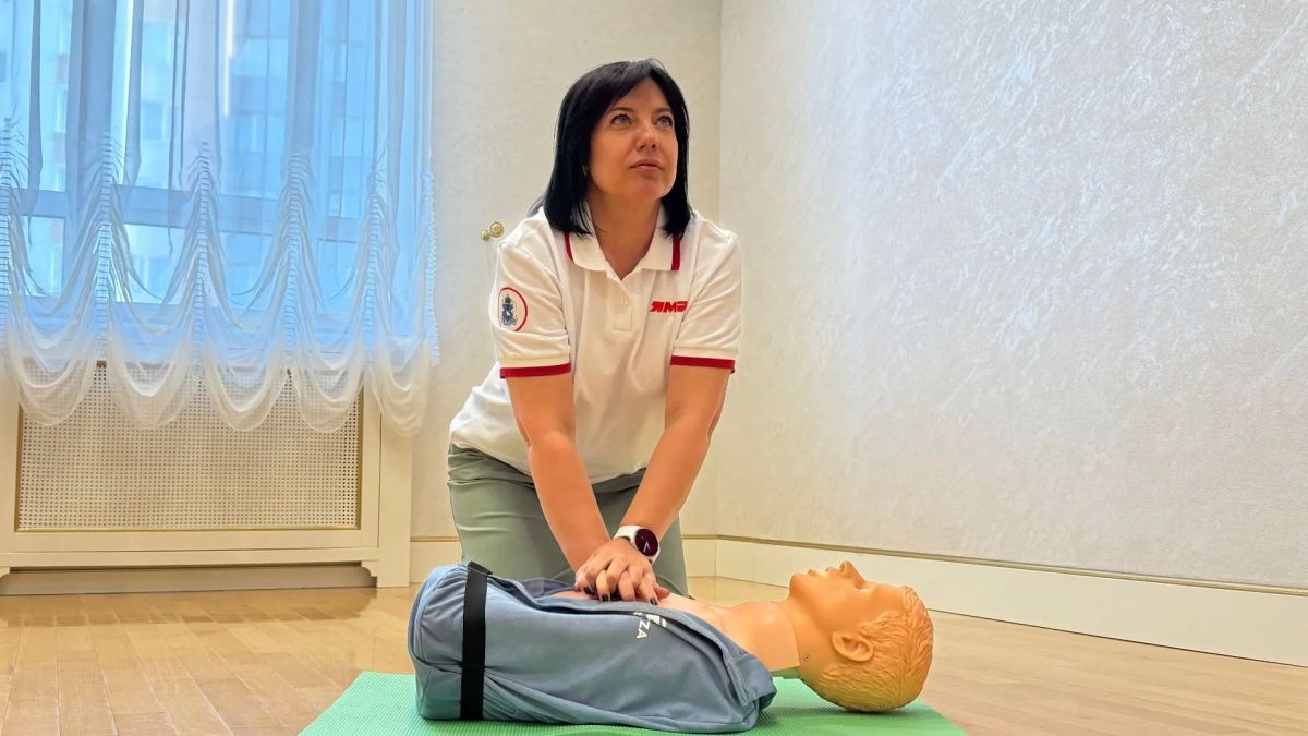 Спасти жизнь до приезда скорой Спасти жизнь до приезда скорой