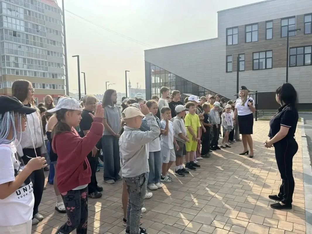 Лето — маленькая жизнь. В летних пришкольных лагерях Нового Уренгоя дети получают яркие впечатления, активно отдыхают, обретают новые знания, расширяя кругозор, и укрепляют здоровье Лето — маленькая жизнь. В летних пришкольных лагерях Нового Уренгоя дети получают яркие впечатления, активно отдыхают, обретают новые знания, расширяя кругозор, и укрепляют здоровье