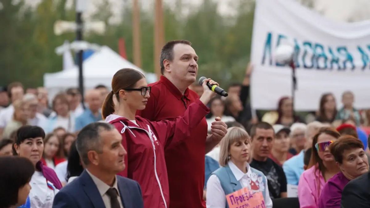 Встреча губернатора Ямала Дмитрия Артюхова с жителями Нового Уренгоя — тезисы: Встреча губернатора Ямала Дмитрия Артюхова с жителями Нового Уренгоя — тезисы: