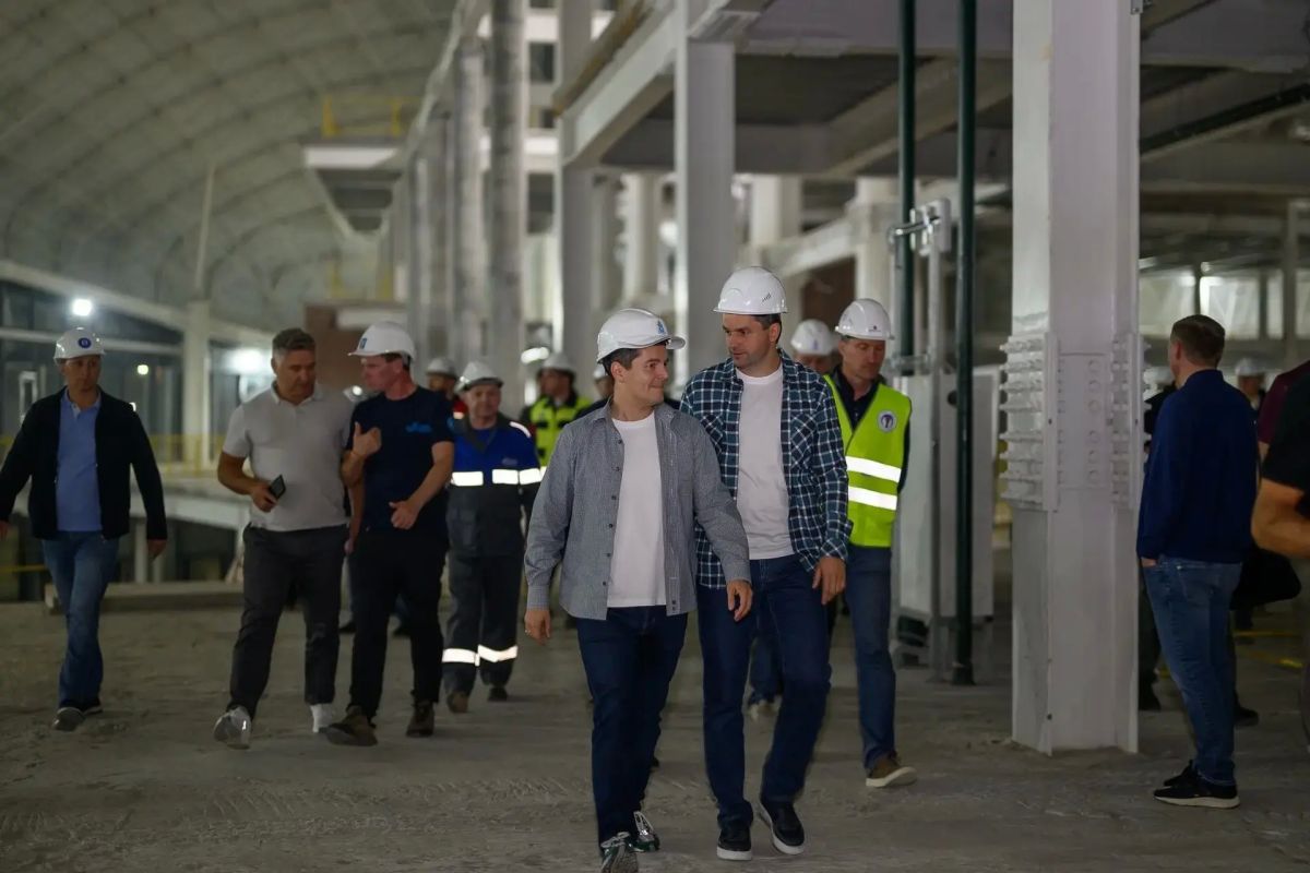 Дмитрий Артюхов: Осмотрел ключевые стройки Нового Уренгоя Дмитрий Артюхов: Осмотрел ключевые стройки Нового Уренгоя