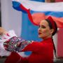 Сегодня в Салехарде торжественно подняли российский триколор