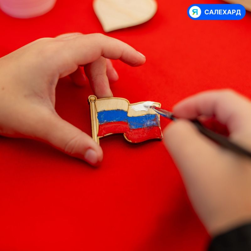 День Государственного флага в Салехарде: как это было День Государственного флага в Салехарде: как это было