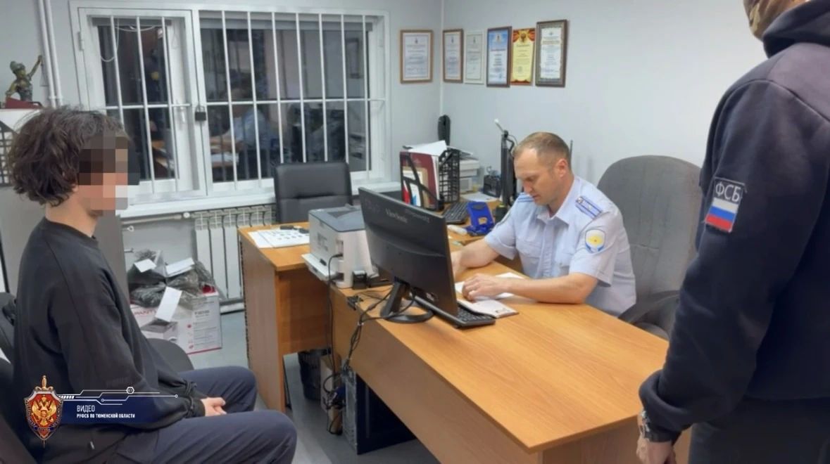 В Новом Уренгое задержали студента при попытке поджога железнодорожного крана В Новом Уренгое задержали студента при попытке поджога железнодорожного крана